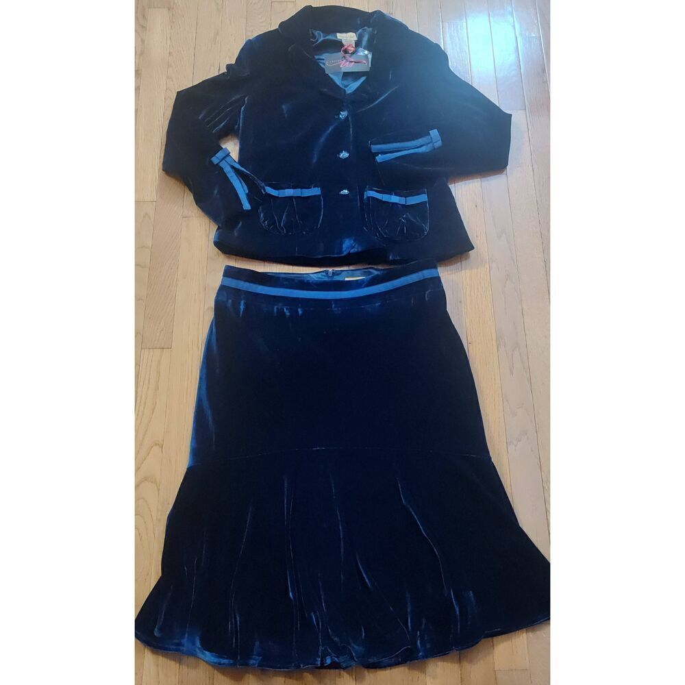 Blue Velvet Skirt and jacket Women’s Size Large Blue A-Line Midi Whimsygoth wedd